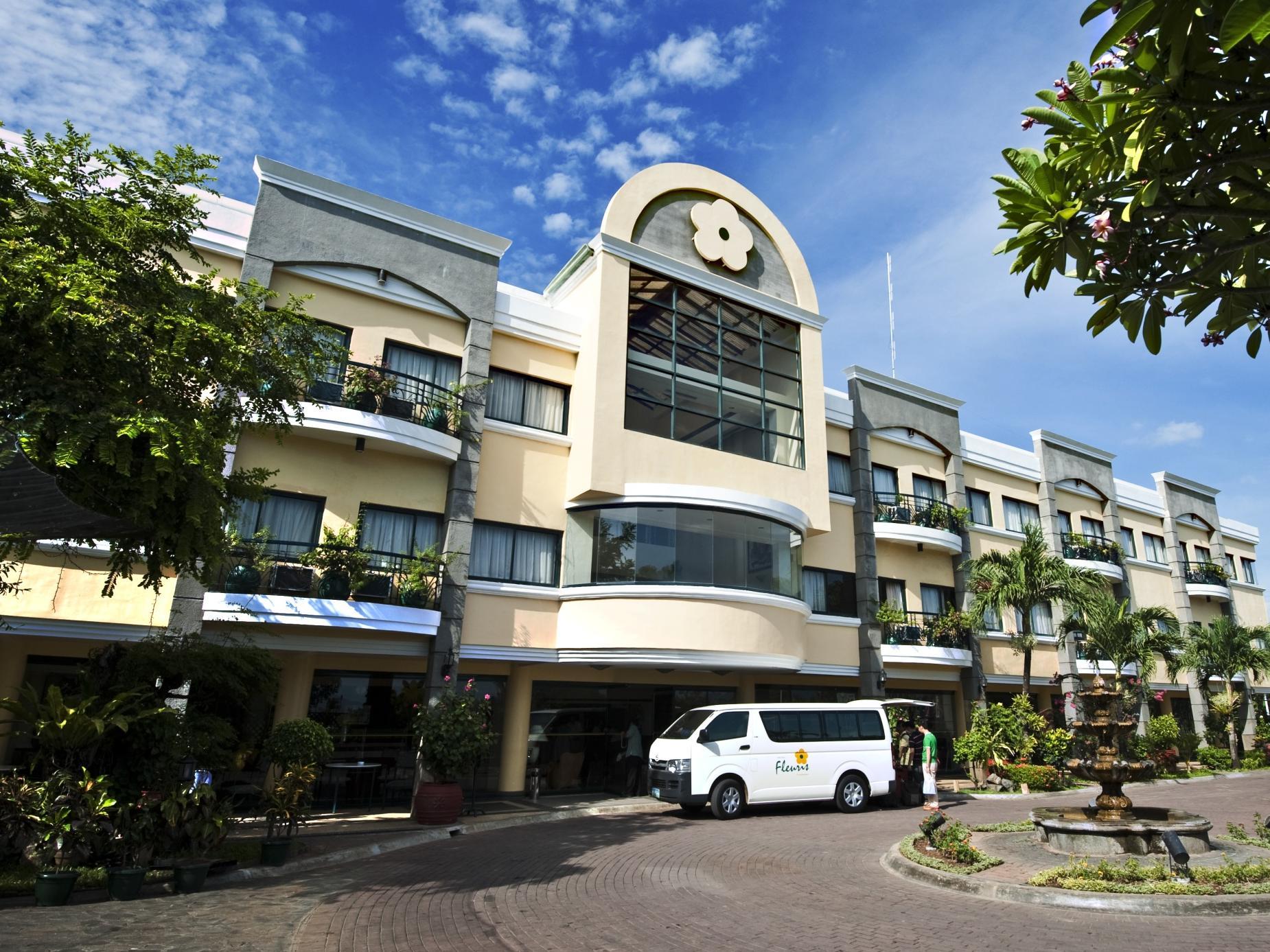 Hotel Fleuris Puerto Princesa Exterior photo